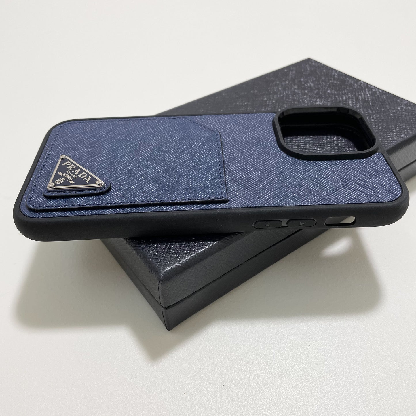 PRADA プラダ iPhone14 Pro Max ケース スマホケース ロゴ ネイビー 紺 シンプル サフィアーノ 新品未使用