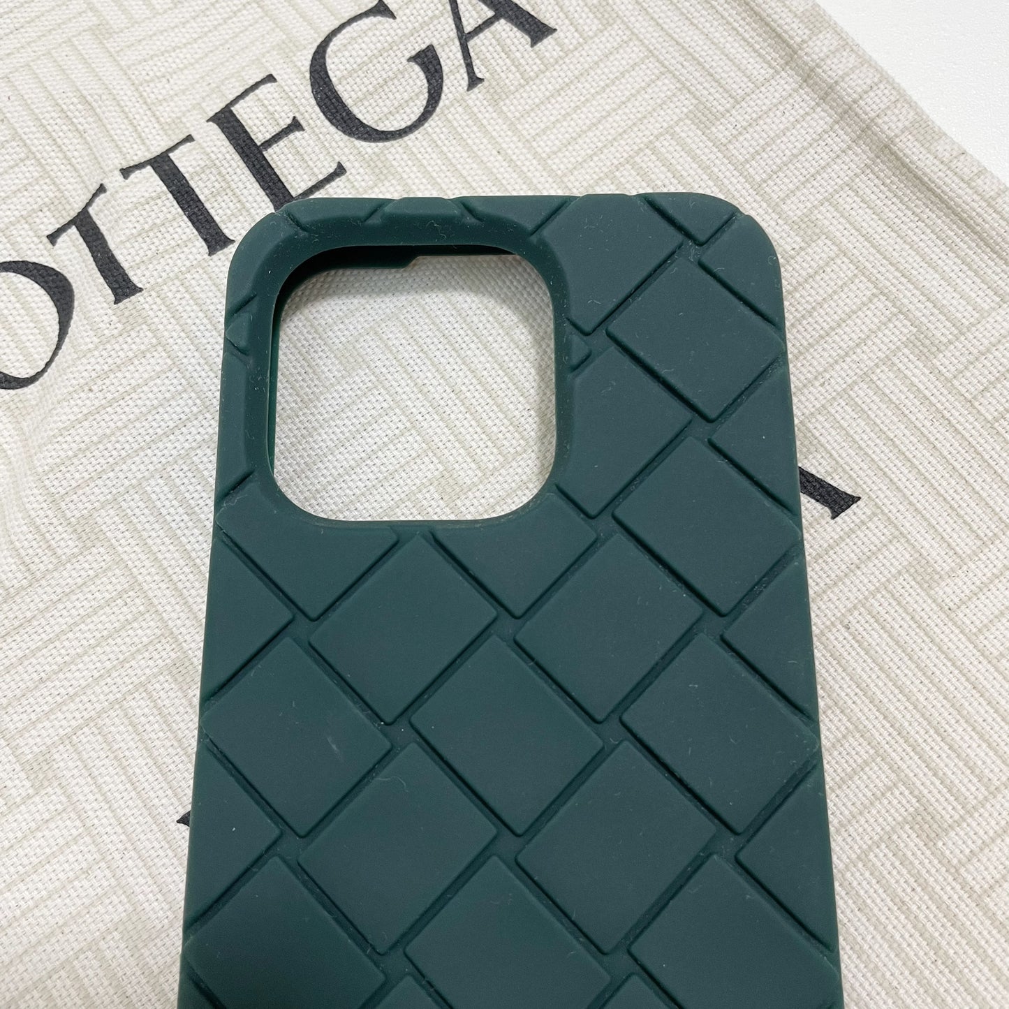 BOTTEGA VENETA ボッテガヴェネタ iPhone14 Pro ケース スマホケース グリーン アイフォン 新品未使用