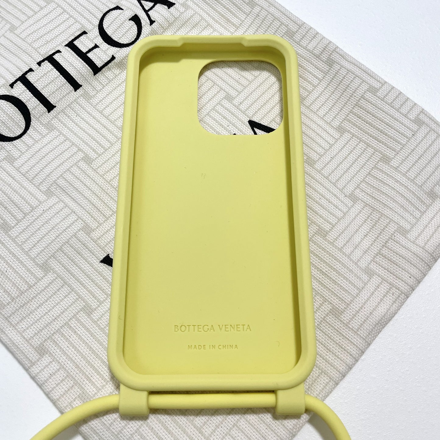 BOTTEGA VENETA ボッテガヴェネタ iPhone14 Pro ケース スマホケース イエロー アイフォン 新品未使用