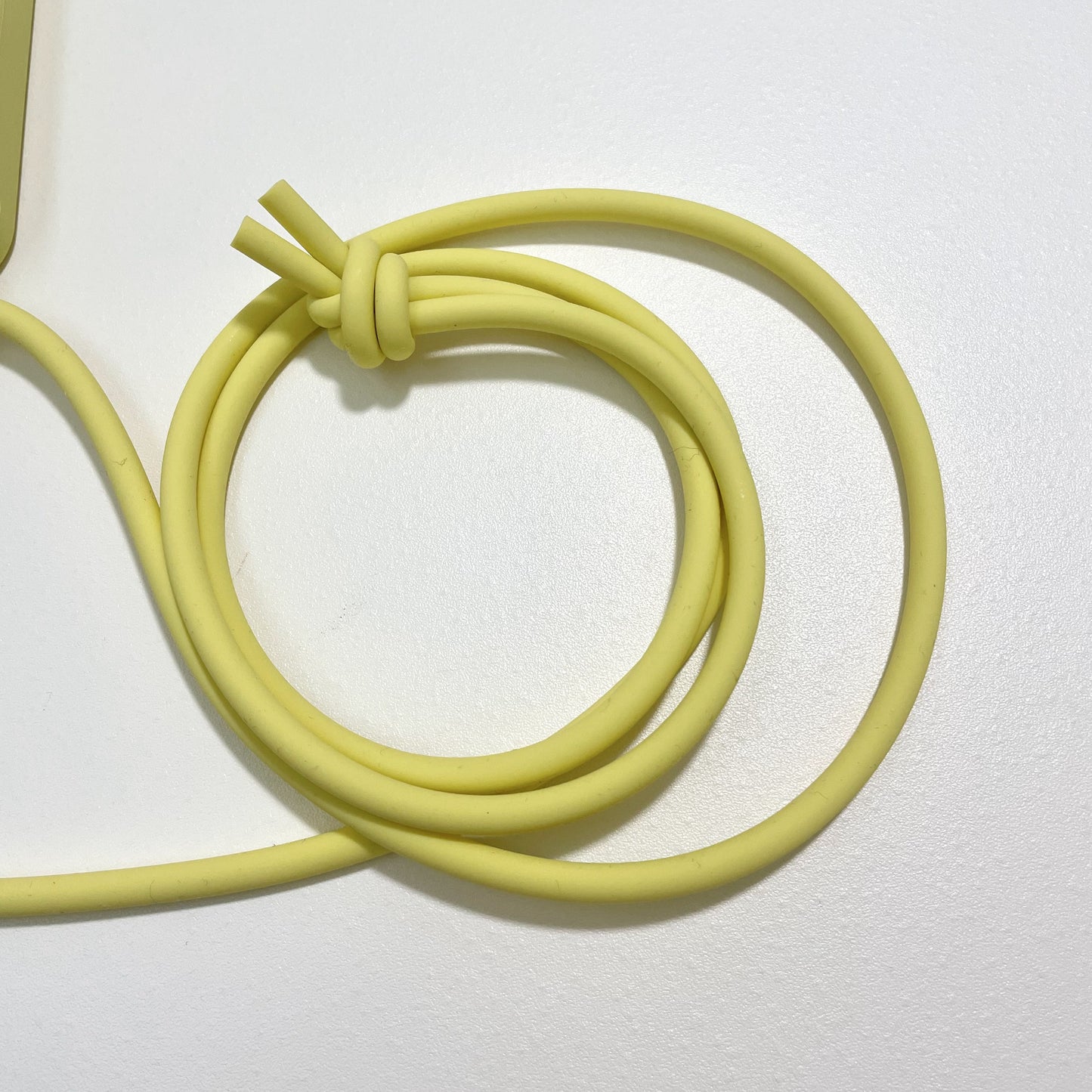 BOTTEGA VENETA ボッテガヴェネタ iPhone14 Pro ケース スマホケース イエロー アイフォン 新品未使用