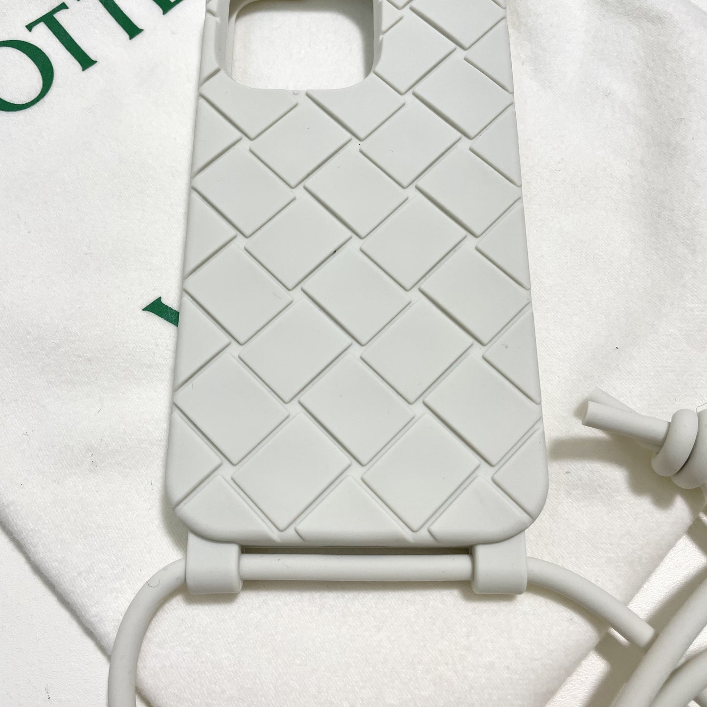 BOTTEGA VENETA ボッテガヴェネタ iPhone13Pro ケース アイフォンケース スマホケース 白 アイフォン 新品未使用