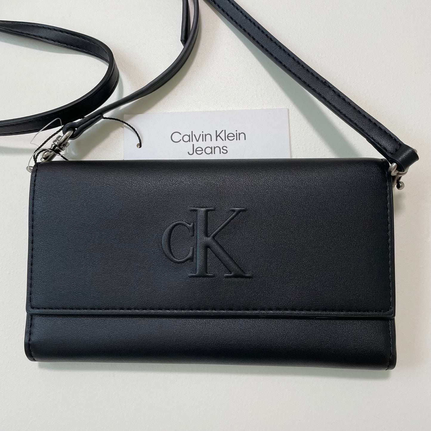 Calvin Klein カルバンクライン ショルダーバッグ クロスボディバッグ 斜め掛け ウォレット 財布 ロゴ 黒 ブラック