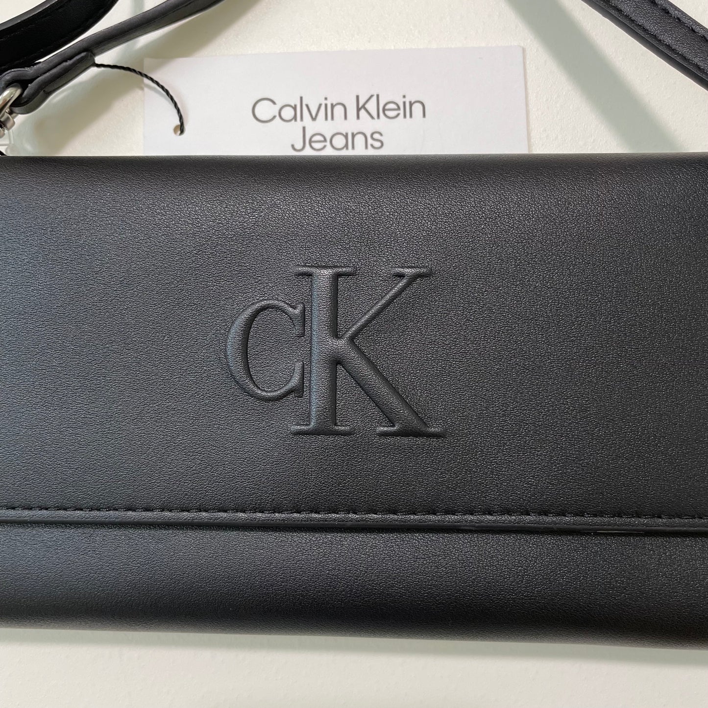 Calvin Klein カルバンクライン ショルダーバッグ クロスボディバッグ 斜め掛け ウォレット 財布 ロゴ 黒 ブラック
