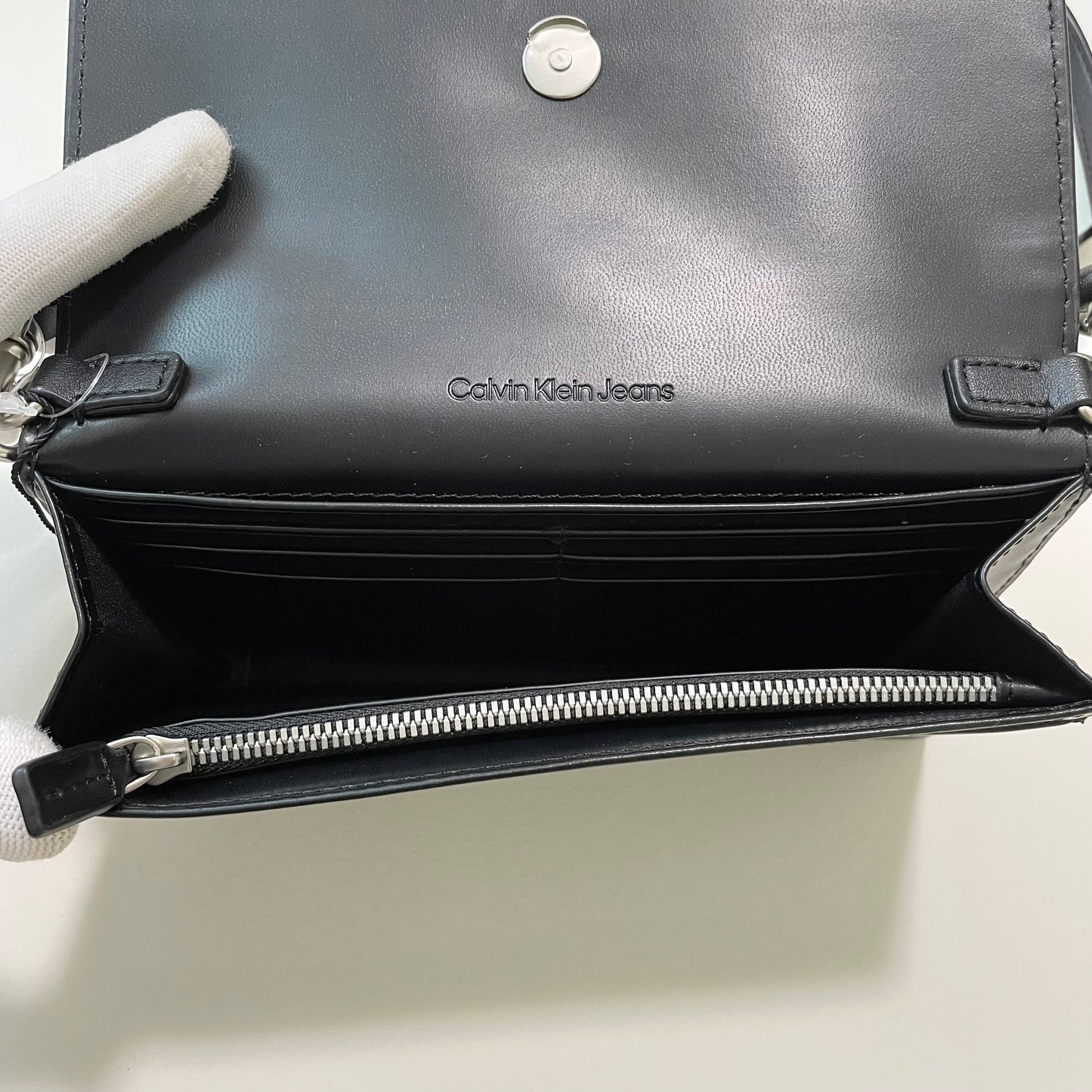 Calvin Klein カルバンクライン ショルダーバッグ クロスボディバッグ 斜め掛け ウォレット 財布 ロゴ 黒 ブラック