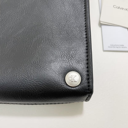 Calvin Klein カルバンクライン ショルダーバッグ 斜め掛け クロスボディバッグ シンプル ロゴ ブラック 新品未使用