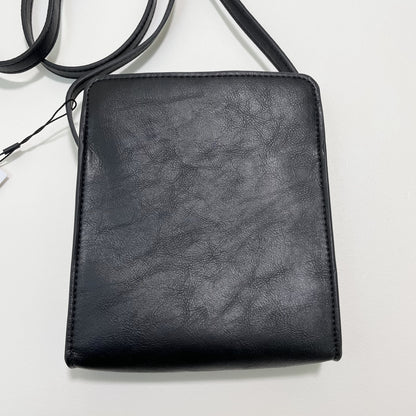 Calvin Klein カルバンクライン ショルダーバッグ 斜め掛け クロスボディバッグ シンプル ロゴ ブラック 新品未使用