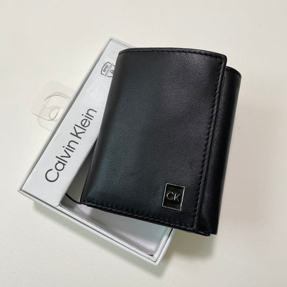 Calvin Klein カルバンクライン 財布 ウォレット コンパクト ミニ カードケース シンプル 三つ折り メンズ ブラック