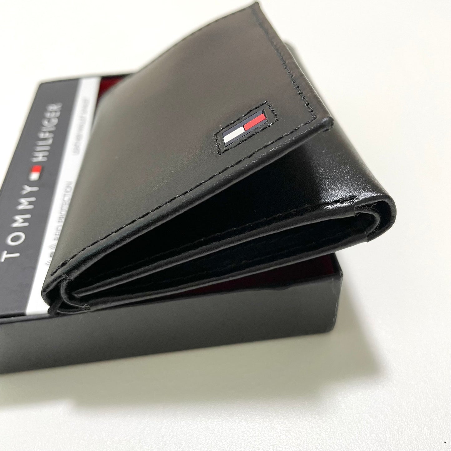 TOMMY HILFIGER トミーヒルフィガー 折り財布 ウォレット 三つ折り カードケース 小銭入れなし メンズ コンパクト