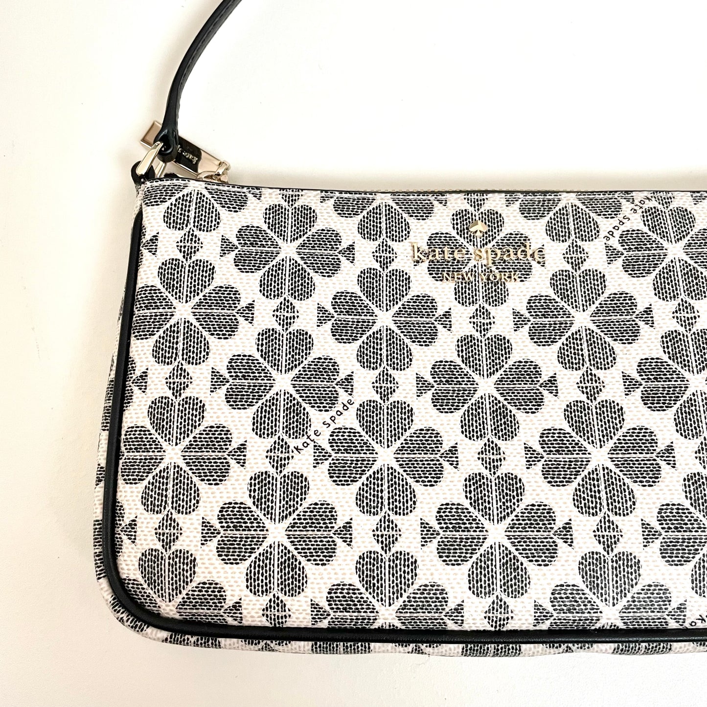 ケイトスペード クラッチバッグ リストレット フラワー レディース ポーチ 黒