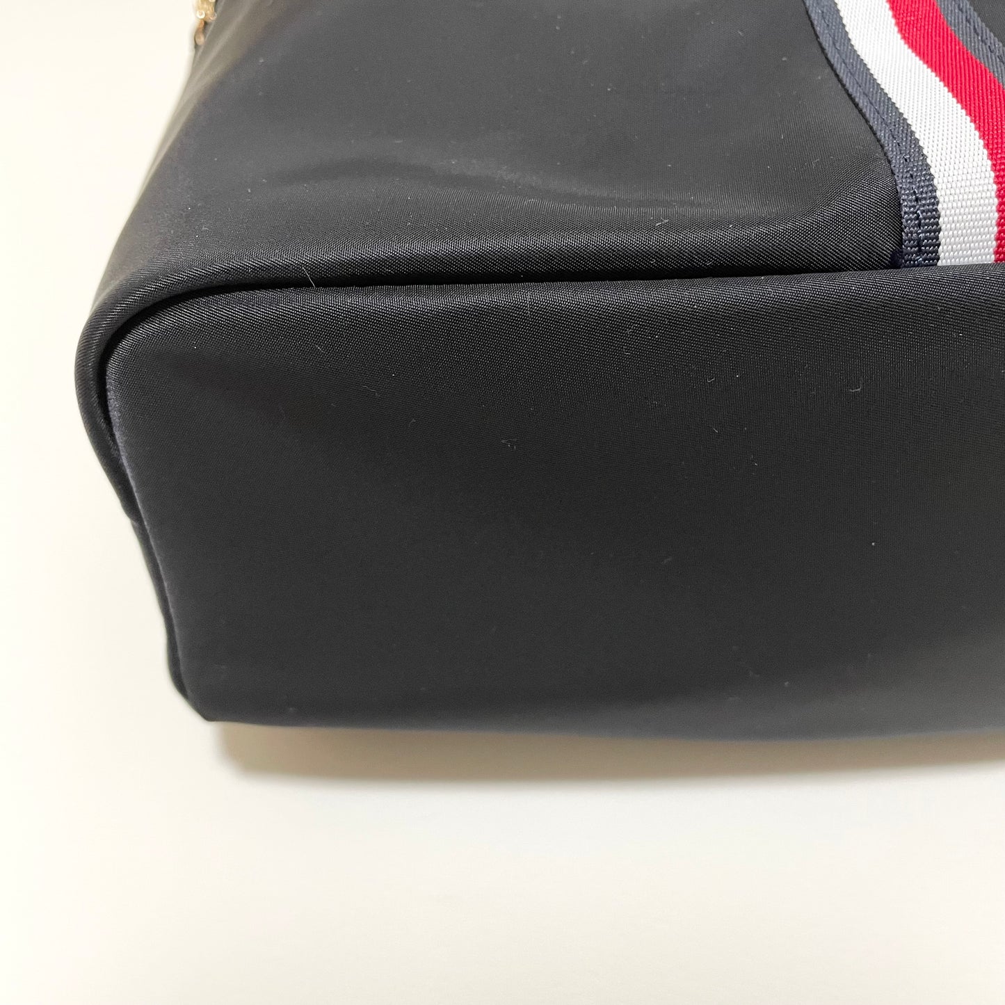 TOMMY HILFIGER トミーヒルフィガー リュックサック バックパック シンプル レディース 紺 ネイビー トリコロール