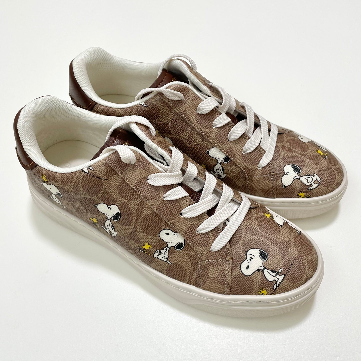 COACH コーチ PEANUTS SNOOPY スヌーピー コラボ スニーカー 26.5cm シグネチャー レディース ブラウン