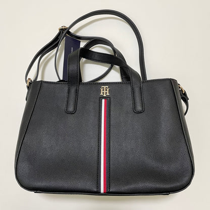 TOMMY HILFIGER トミーヒルフィガー ショルダーバッグ 斜め掛け レディース シンプル ロゴ トリコロール ブラック