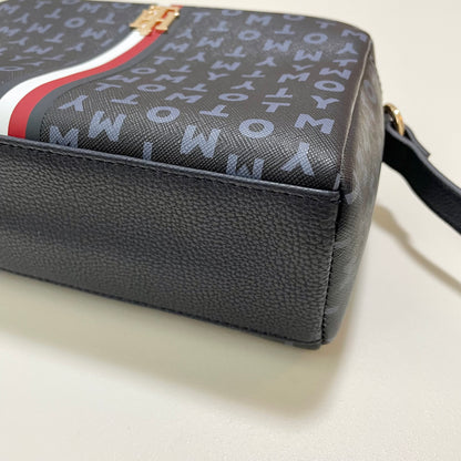 TOMMY HILFIGER トミーヒルフィガー ショルダーバッグ 斜め掛け ミニバッグ レディース トリコロール 総柄 ネイビー