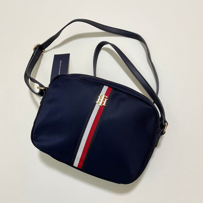 TOMMY HILFIGER トミーヒルフィガー ショルダーバッグ 斜め掛け ミニバッグ レディース ナイロン シンプル ネイビー