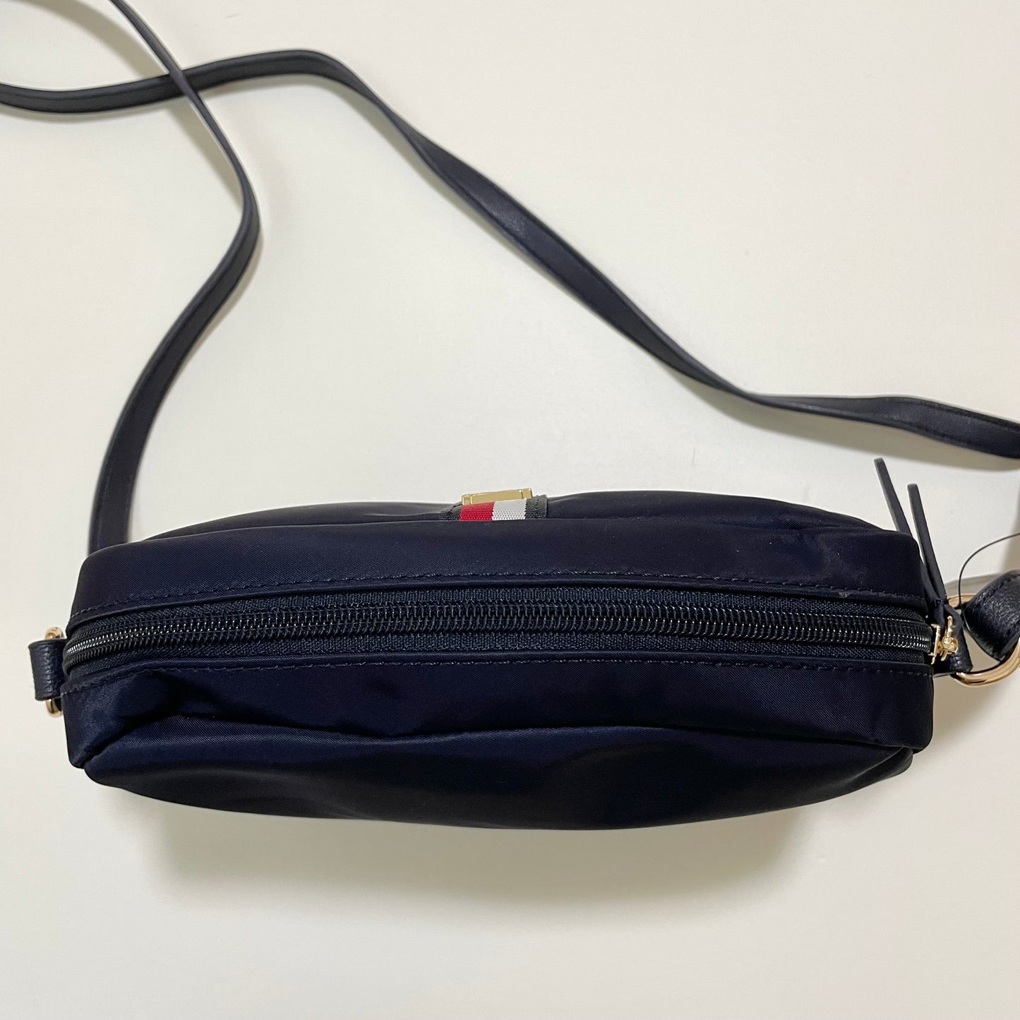 TOMMY HILFIGER トミーヒルフィガー ショルダーバッグ 斜め掛け ミニバッグ レディース ナイロン シンプル ネイビー