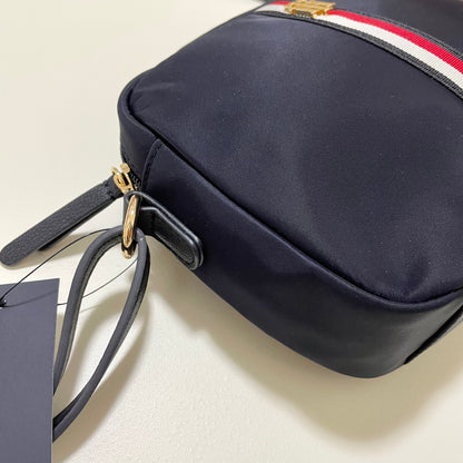 TOMMY HILFIGER トミーヒルフィガー ショルダーバッグ 斜め掛け ミニバッグ レディース ナイロン シンプル ネイビー