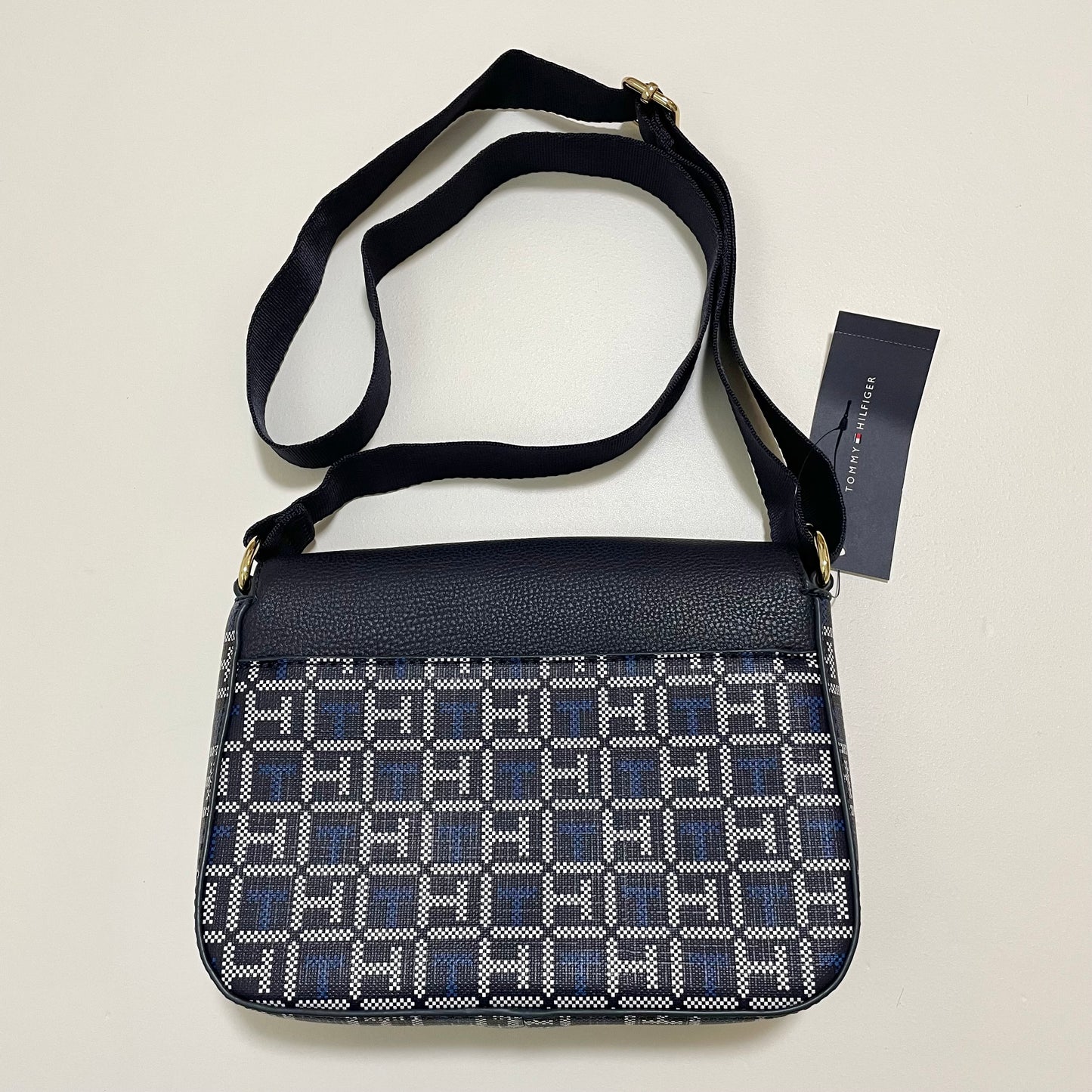 TOMMY HILFIGER トミーヒルフィガー ショルダーバッグ 斜め掛け ミニバッグ レディース 総柄 ロゴ 紺 ネイビー