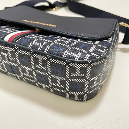 TOMMY HILFIGER トミーヒルフィガー ショルダーバッグ 斜め掛け ミニバッグ レディース 総柄 ロゴ 紺 ネイビー
