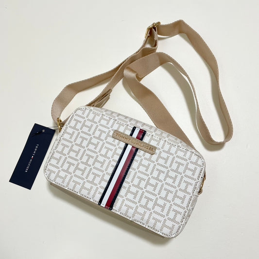 TOMMY HILFIGER トミーヒルフィガー ショルダーバッグ 斜め掛け ミニバッグ レディース 総柄 ロゴ ベージュ