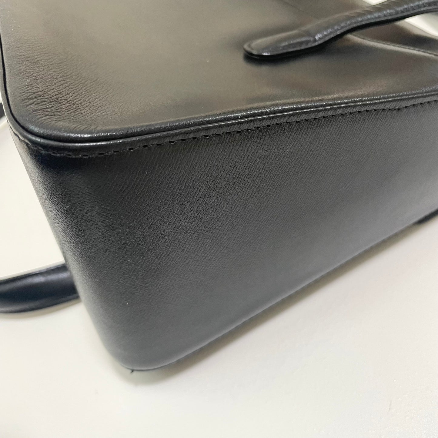 GIVENCHY ジバンシー ハンドバッグ フォーマルバッグ ミニバッグ レディース シンプル 黒 ブラック 美品 中古