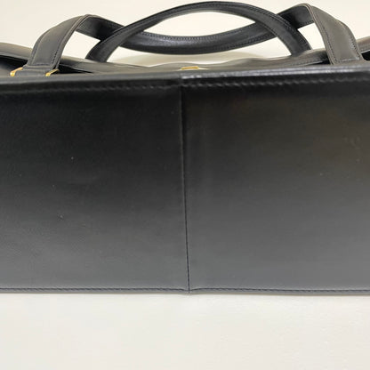 GIVENCHY ジバンシー ハンドバッグ フォーマルバッグ ミニバッグ レディース シンプル 黒 ブラック 美品 中古