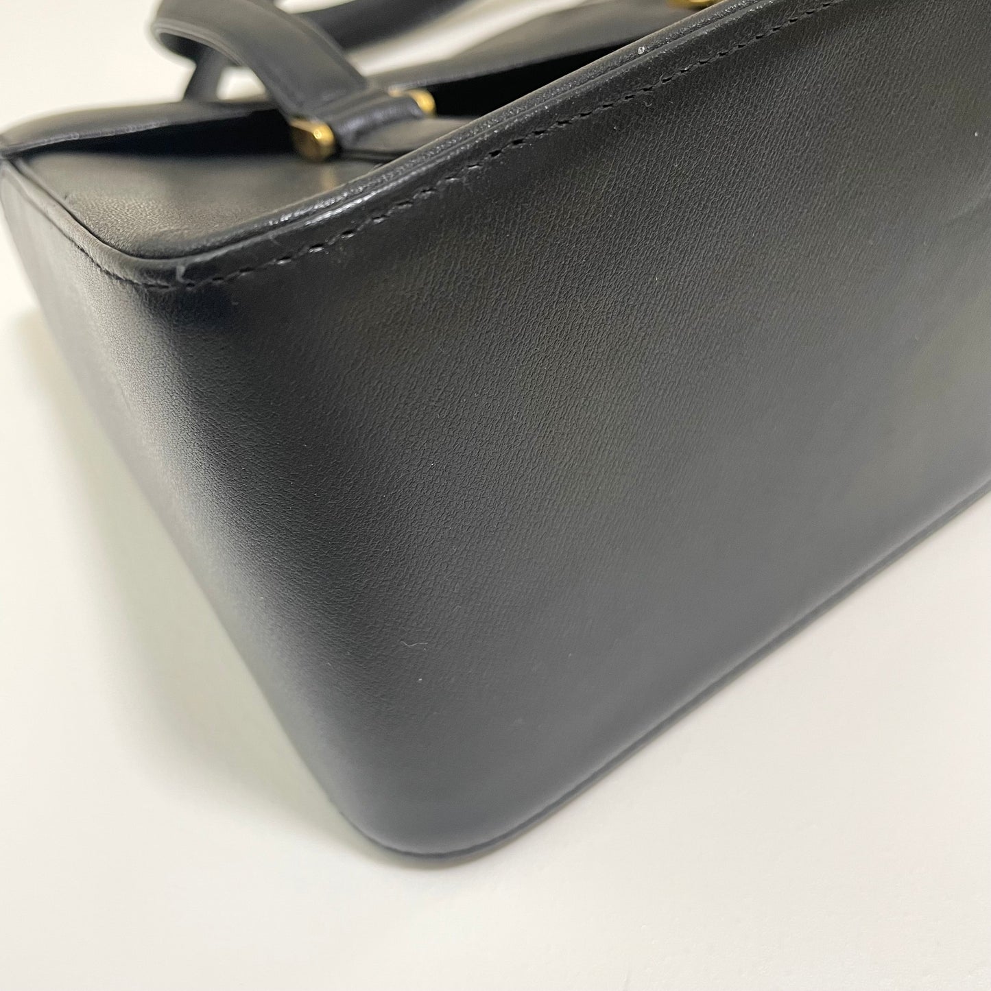 GIVENCHY ジバンシー ハンドバッグ フォーマルバッグ ミニバッグ レディース シンプル 黒 ブラック 美品 中古