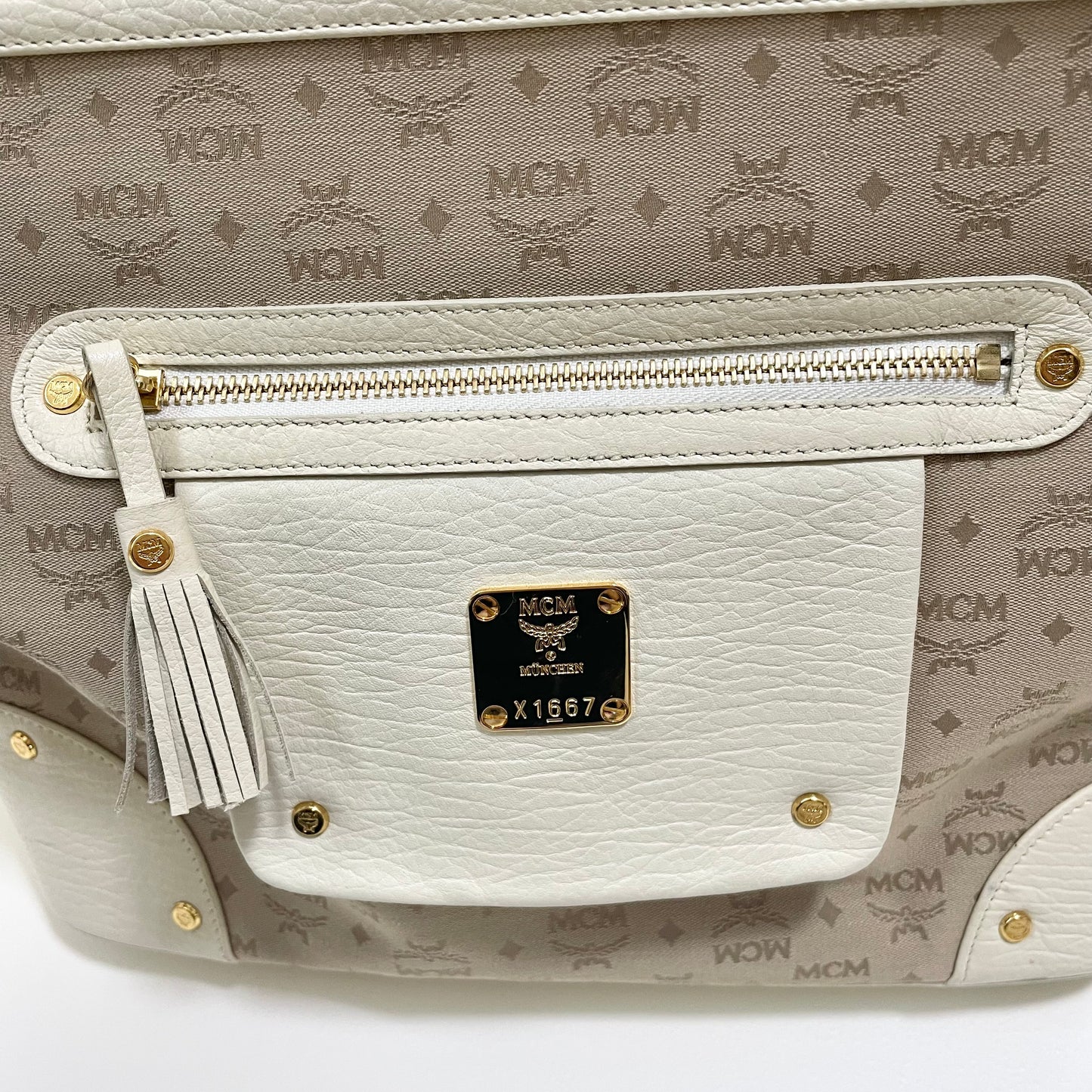 MCM エムシーエム ハンドバッグ 総柄 レディース ロゴ 白 ホワイト ベージュ 美品 中古