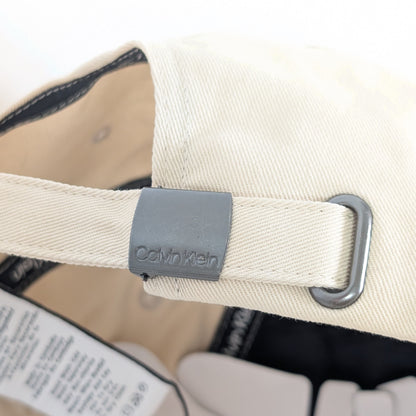 Calvin Klein キャップ ベージュ 帽子 センターロゴ 男女兼用 白