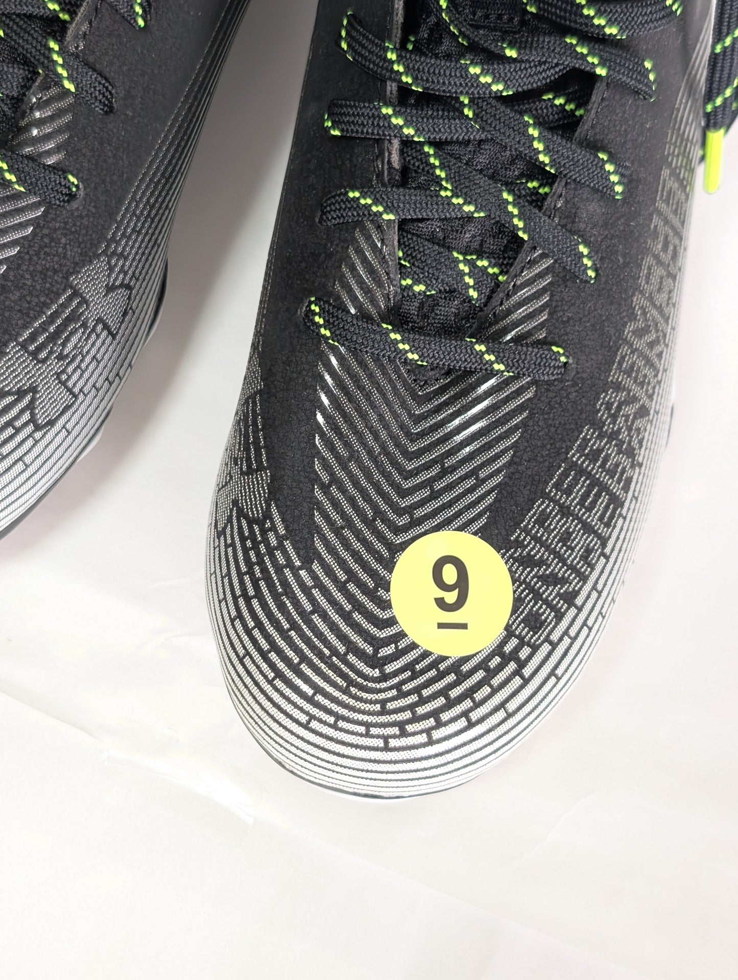 Under Armour アンダーアーマー 28㎝ アメフトスパイク 黒 蛍光緑