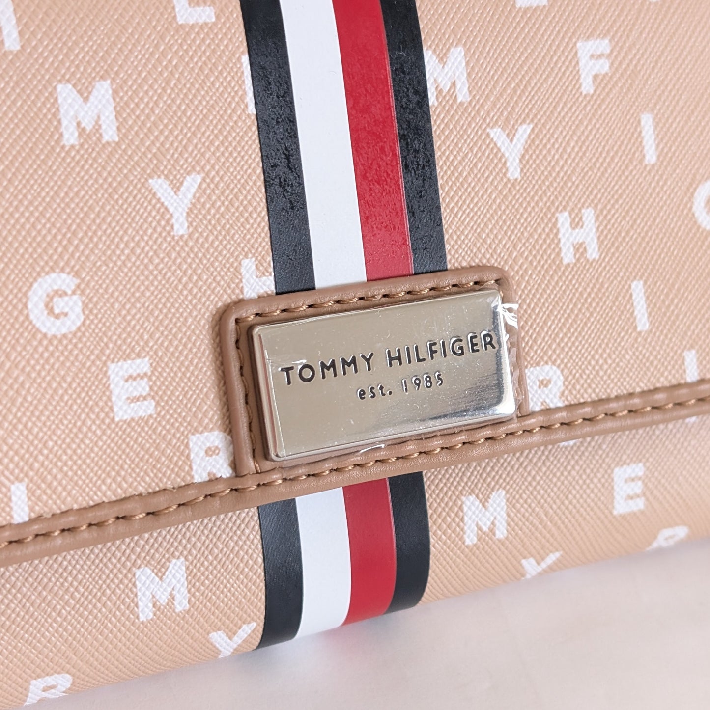 Tommy Hilfiger 長財布 おしゃれ ロゴ トリコロール ベージュ