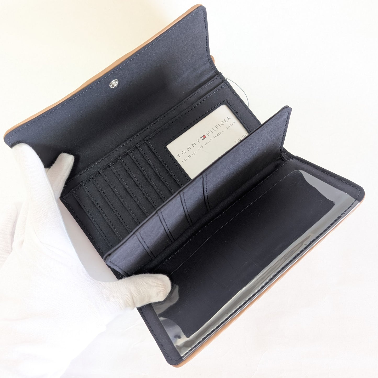 Tommy Hilfiger 長財布 おしゃれ ロゴ トリコロール ベージュ