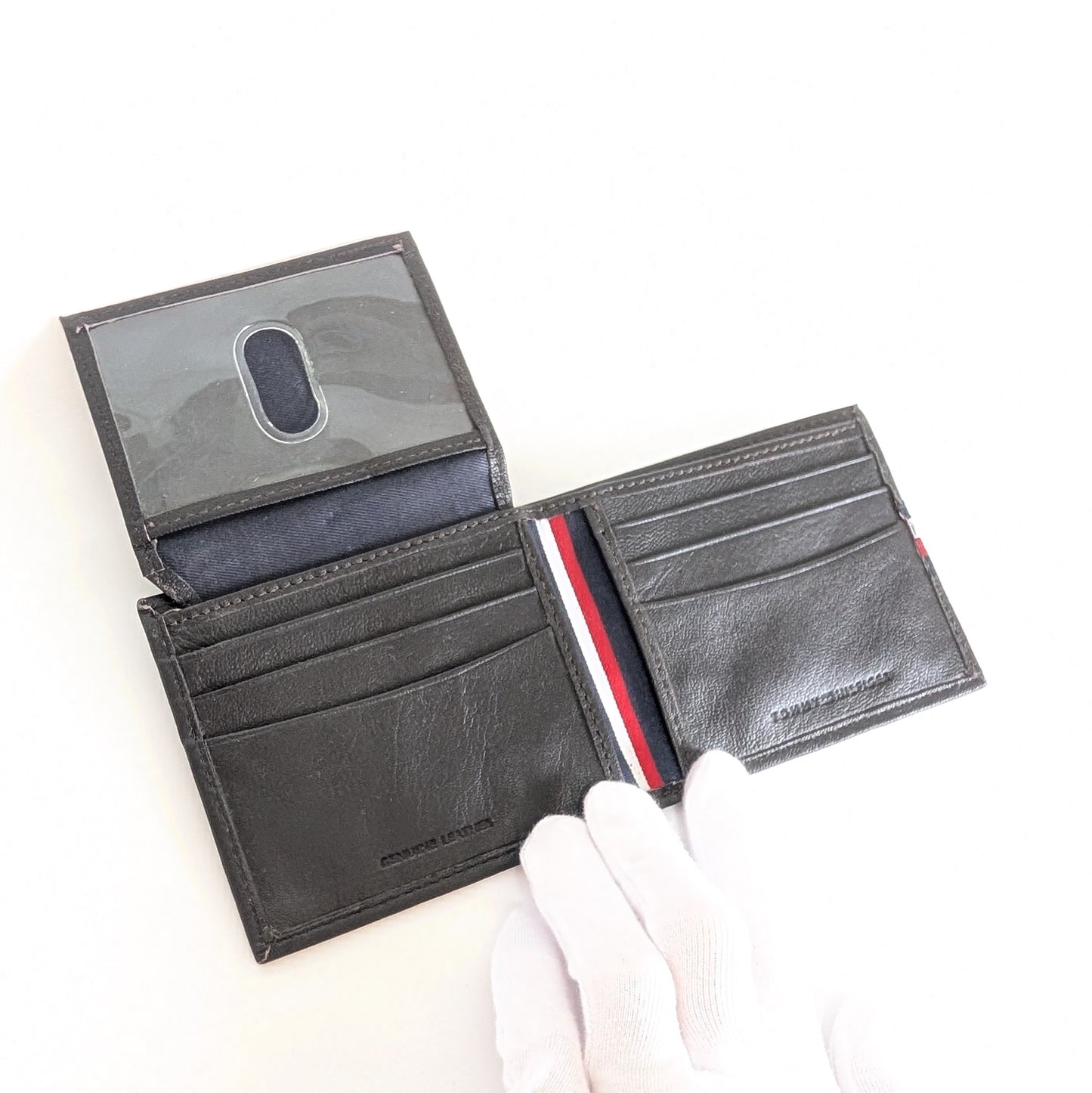 Tommy Hilfiger 折財布 コンパクト トリコロール柄 黒 二つ折り