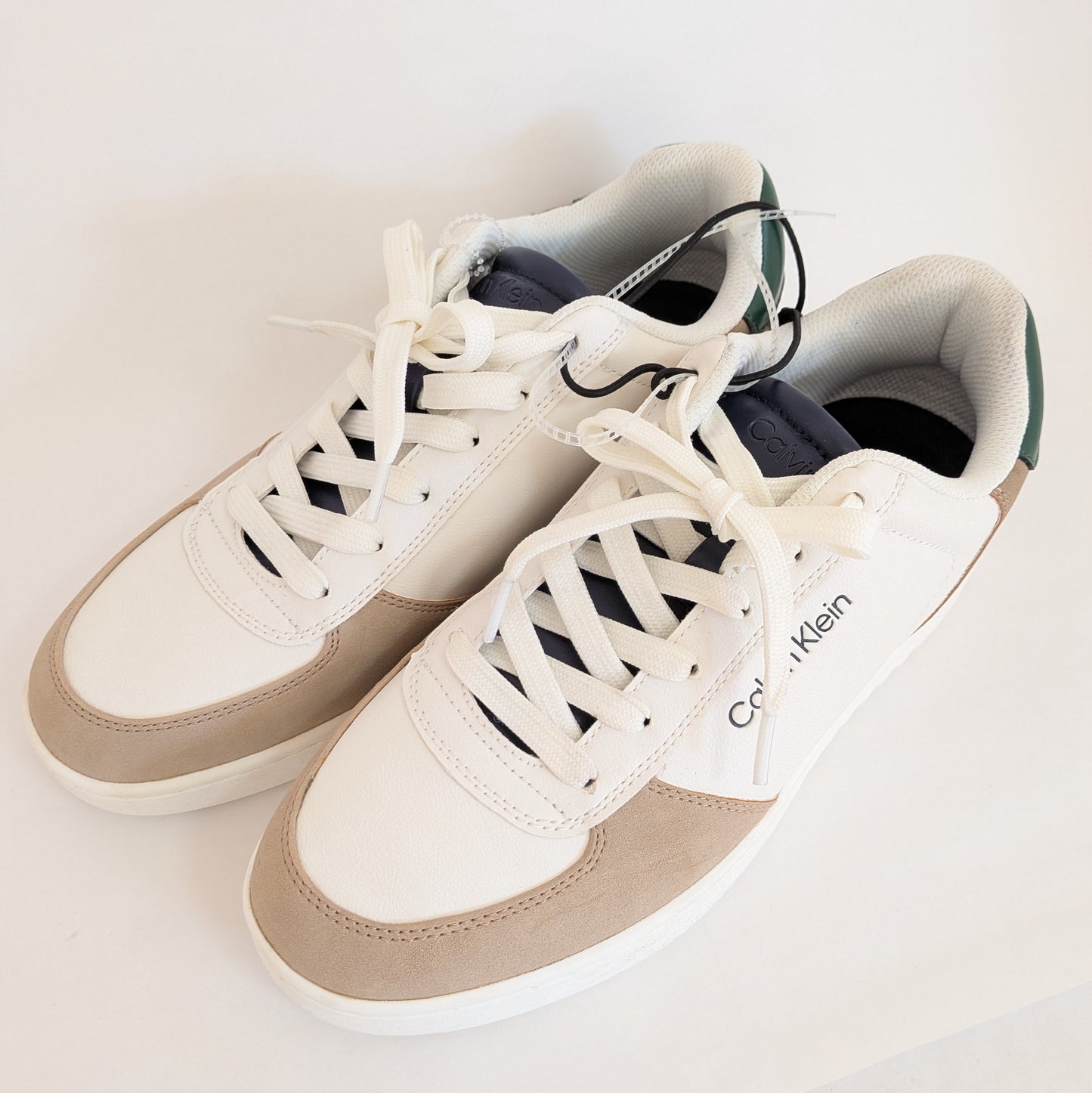 Calvin Klein スニーカー ホワイト グリーン ベージュ 人気色 CKロゴ 27.0cm