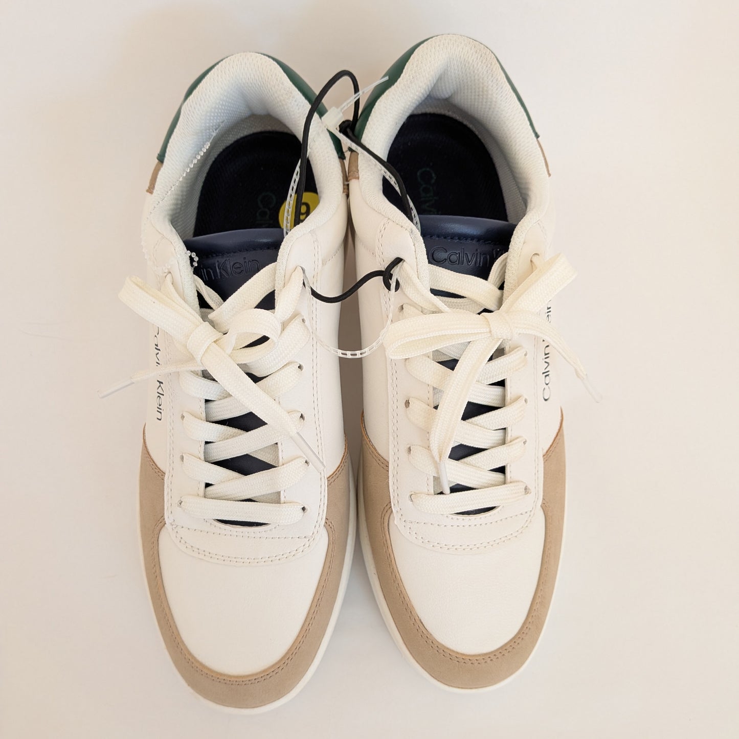 Calvin Klein スニーカー ホワイト グリーン ベージュ 人気色 CKロゴ 27.0cm